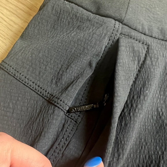 Athleta Trekkie Cargo Short 2 - Picture 3 of 6